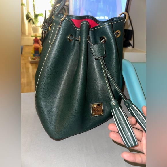 Dooney & Bourke leather bucket bag - Picture 3 of 5